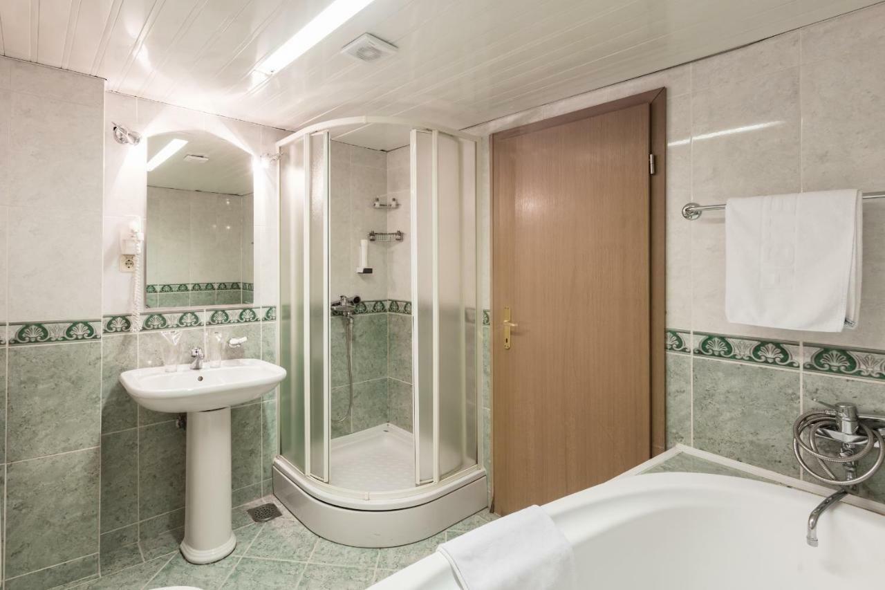 Hotel Bistra, Resort Mavrovo Exteriör bild